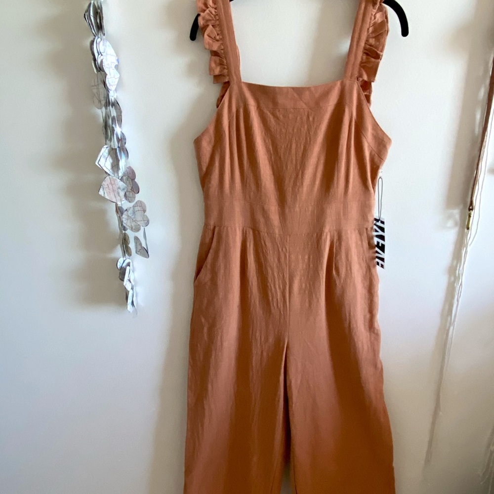 Ruffle strap romper